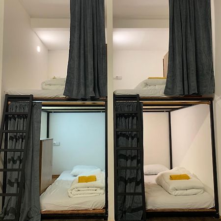 Spanglish Hostel Benidorm Dış mekan fotoğraf
