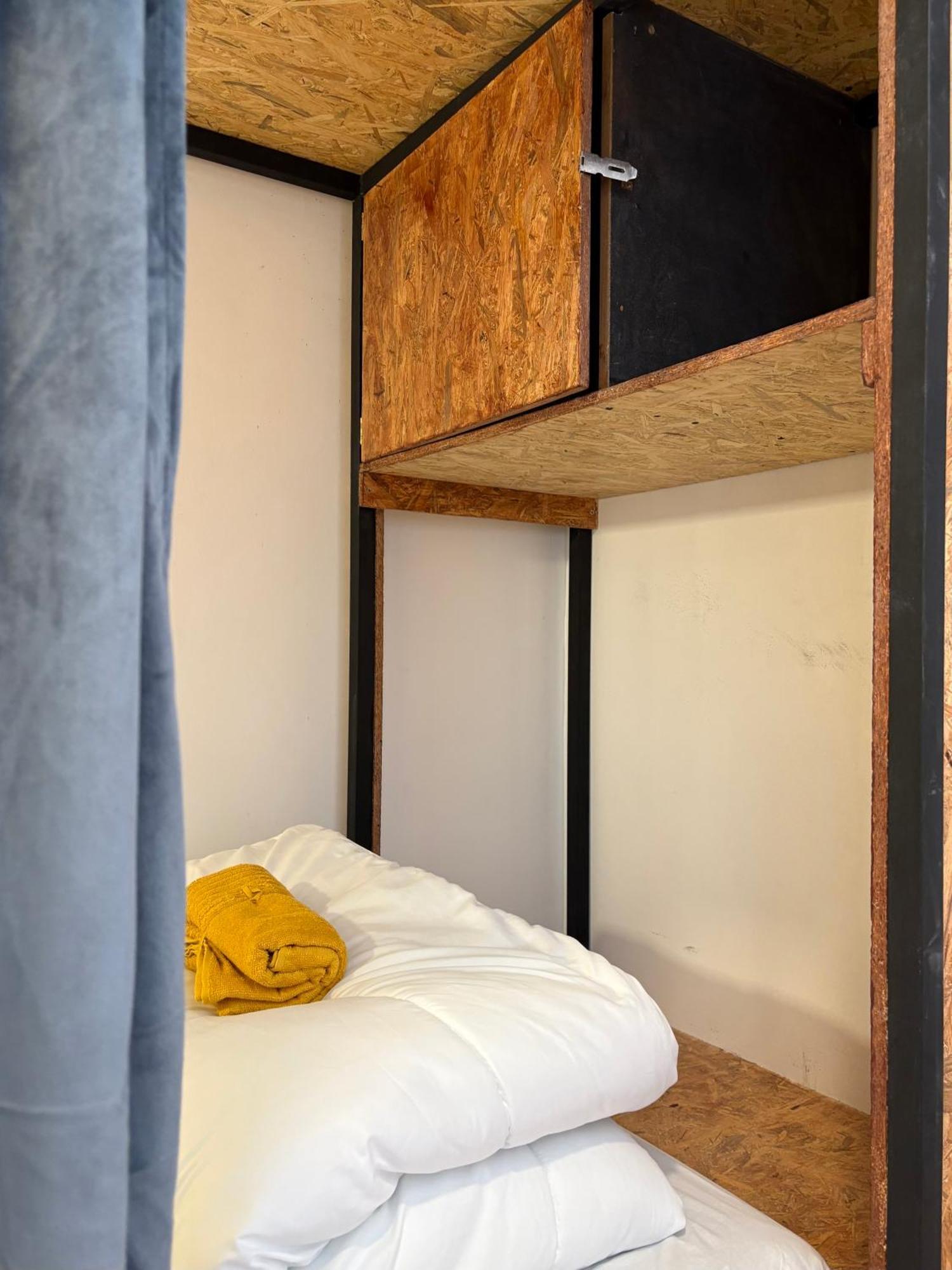 Spanglish Hostel Benidorm Dış mekan fotoğraf