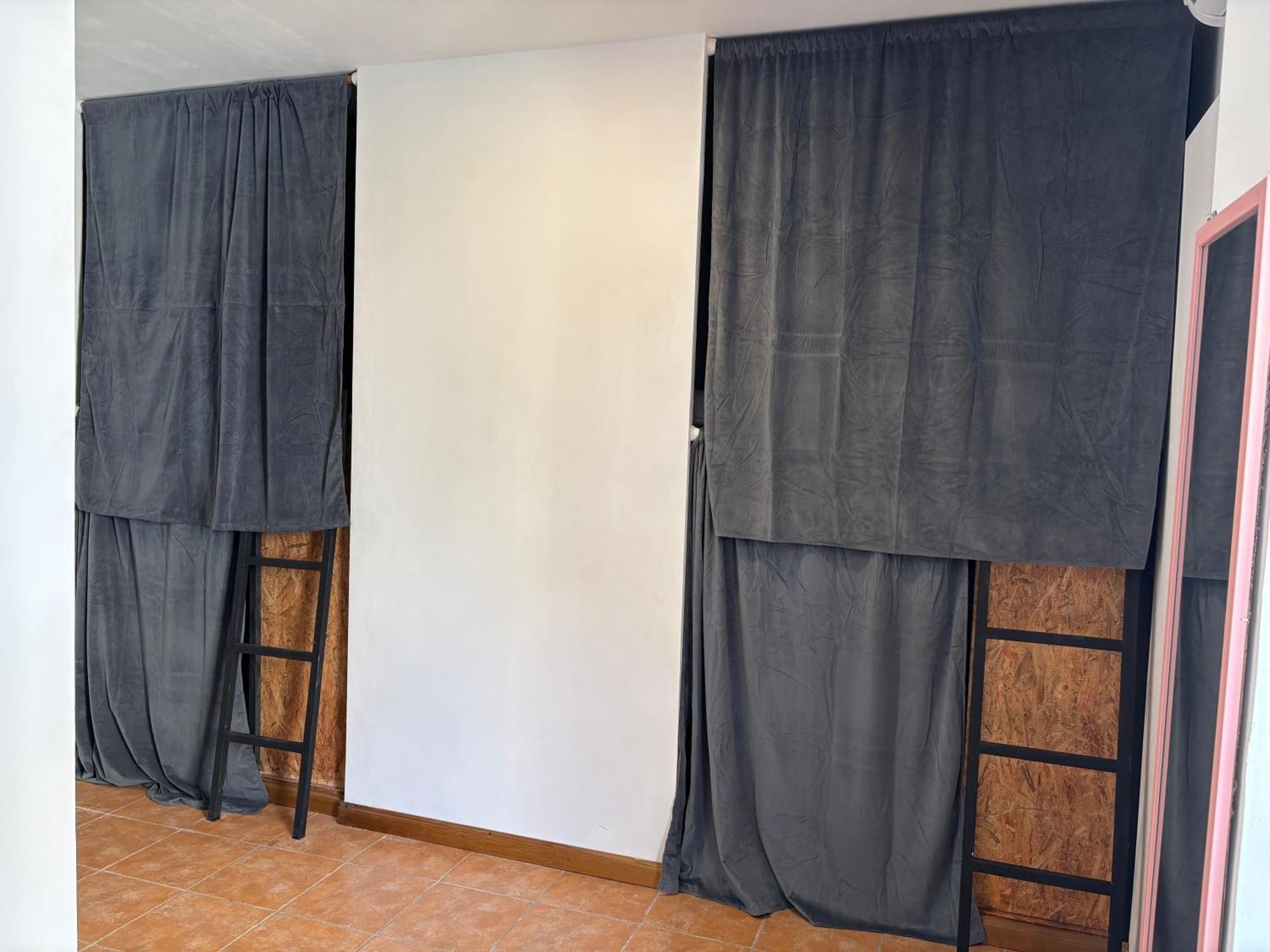 Spanglish Hostel Benidorm Dış mekan fotoğraf